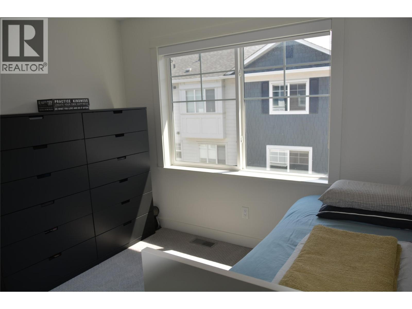 #104 1393 9TH Avenue - 12