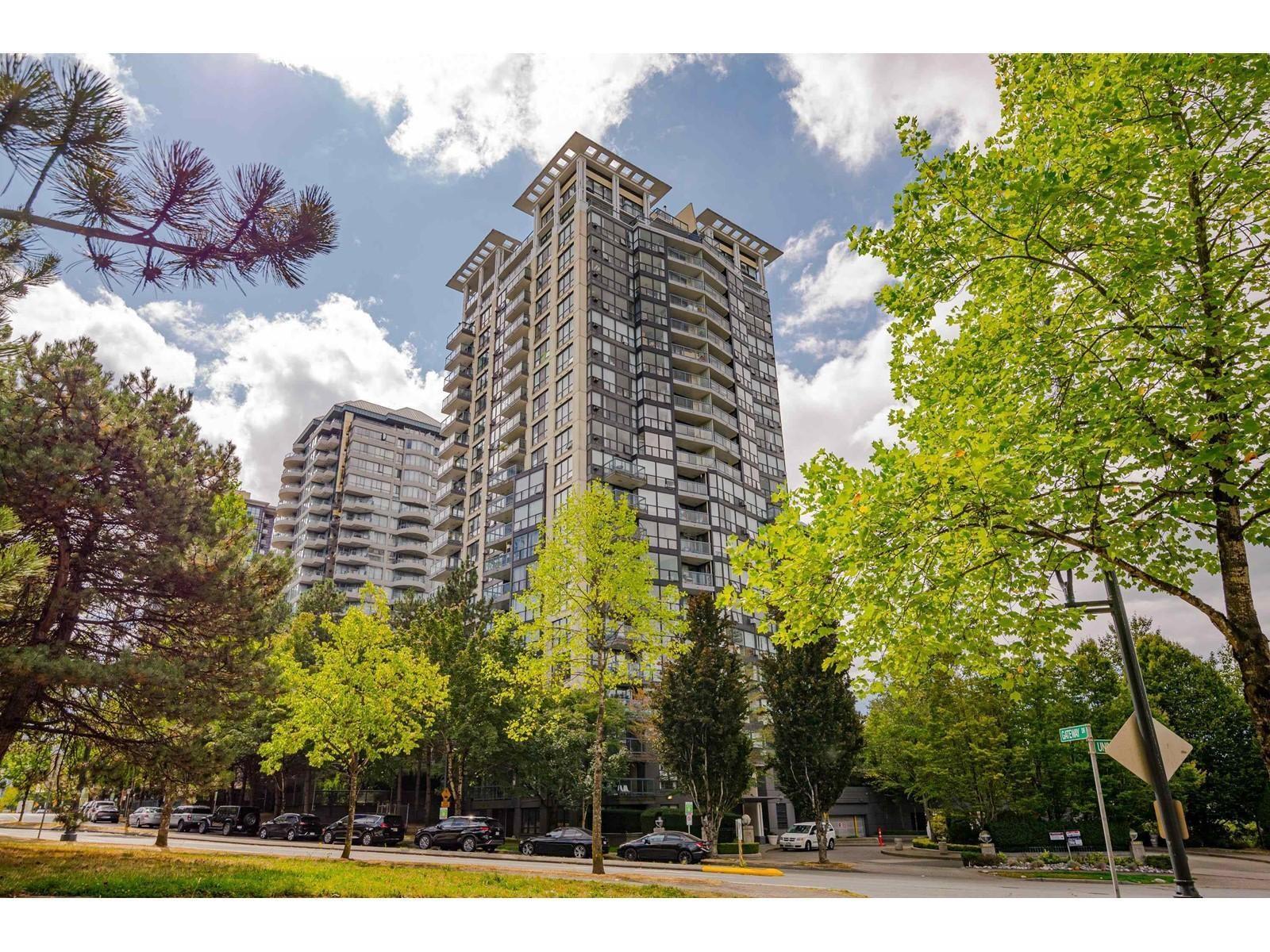 501 10899 UNIVERSITY DRIVE, Surrey