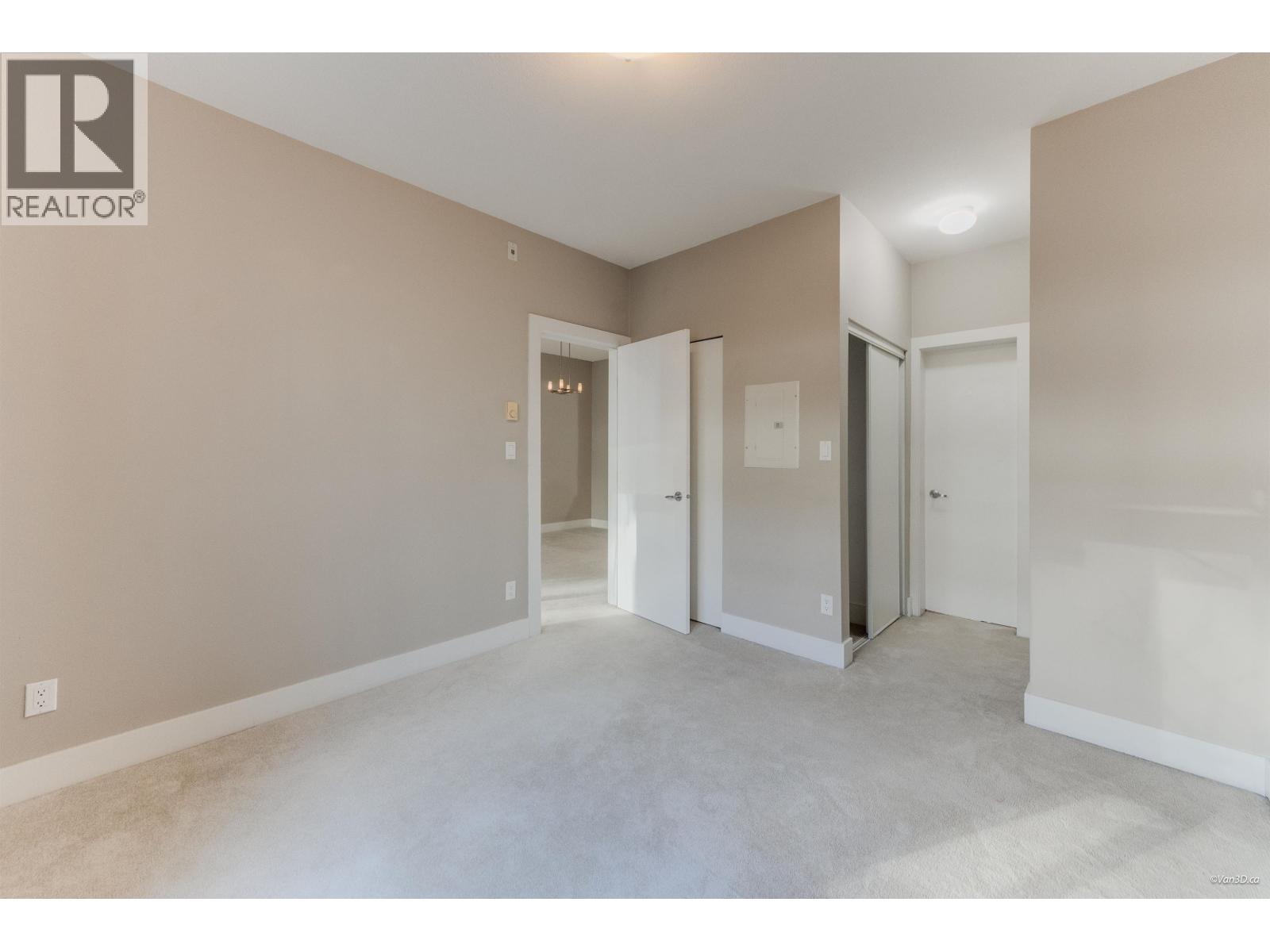 201 9233 FERNDALE ROAD, Richmond