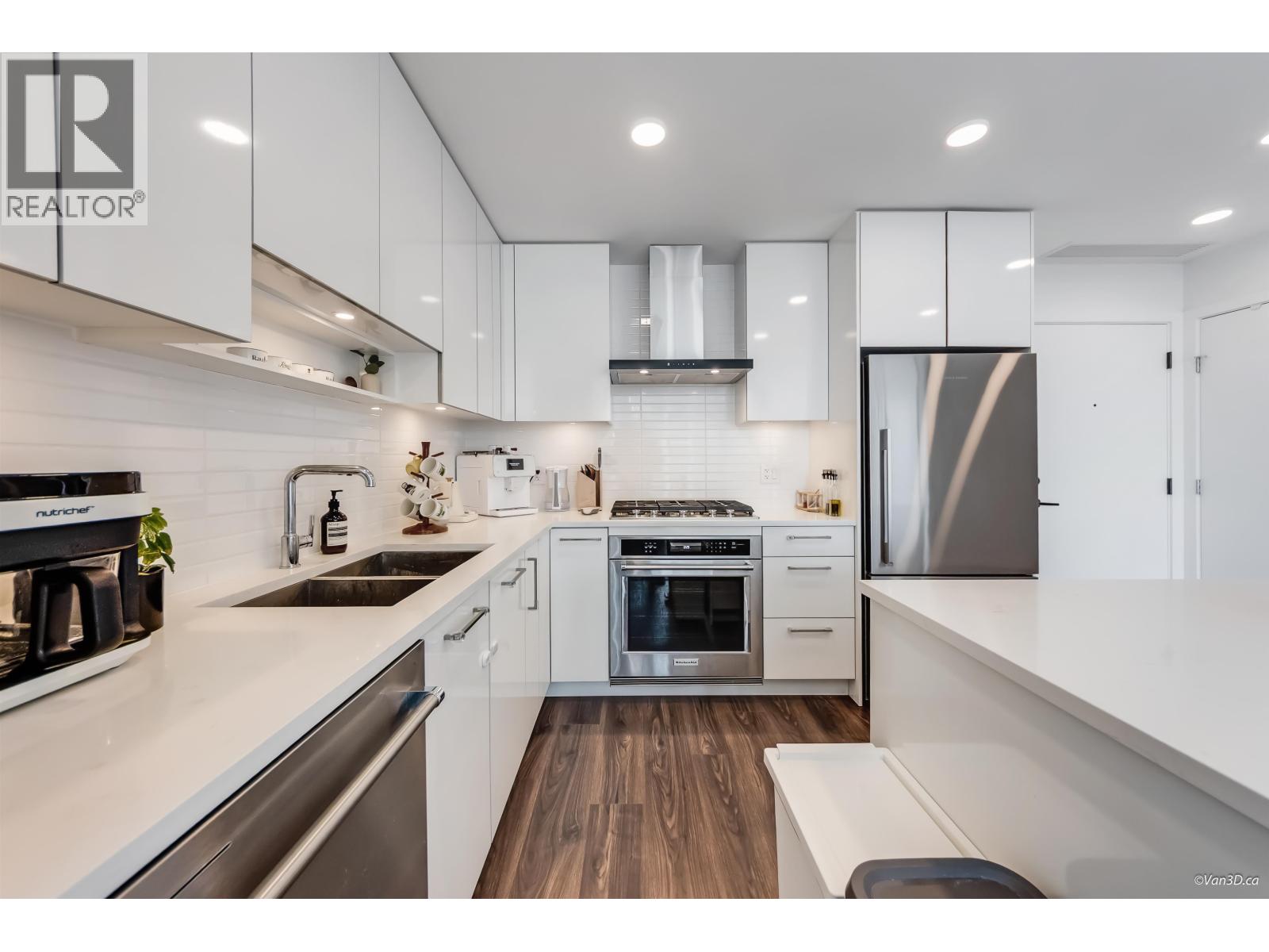 1507 518 CLARKE ROAD, Coquitlam