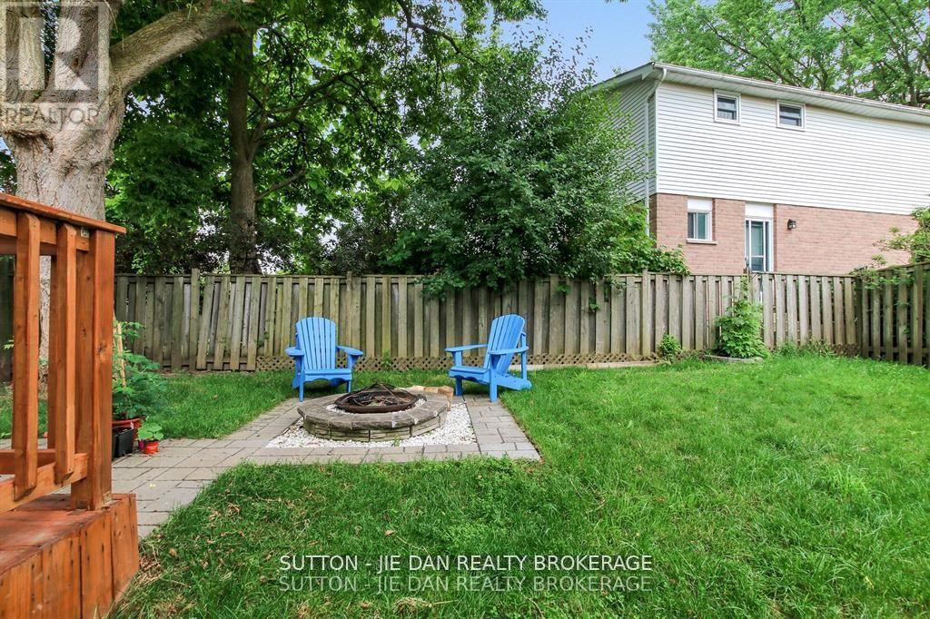 55 CONSTABLE COURT - 23