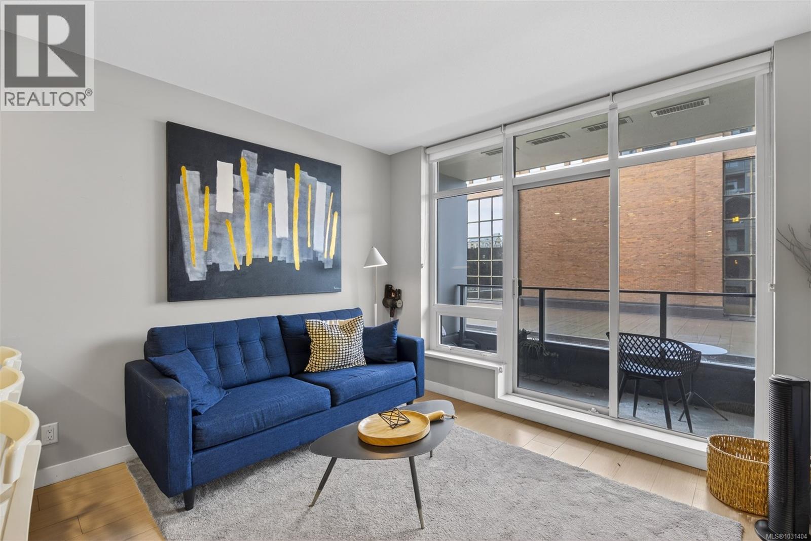 410 728 Yates Street, Victoria