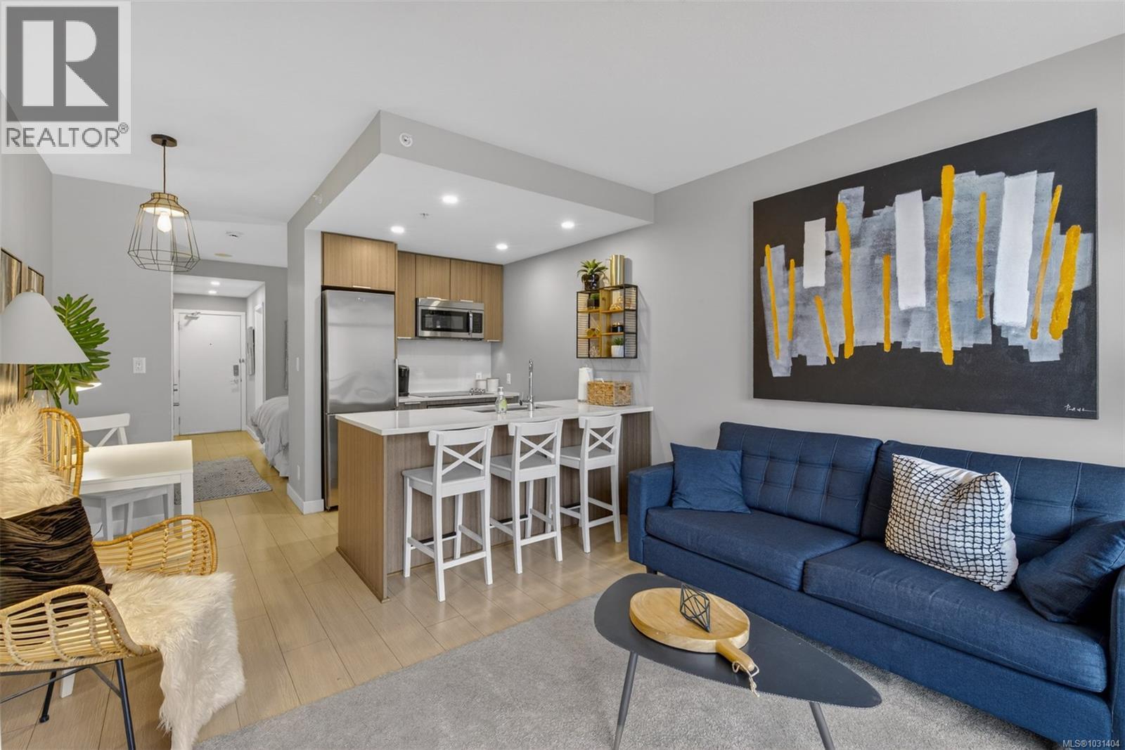 410 728 Yates Street, Victoria