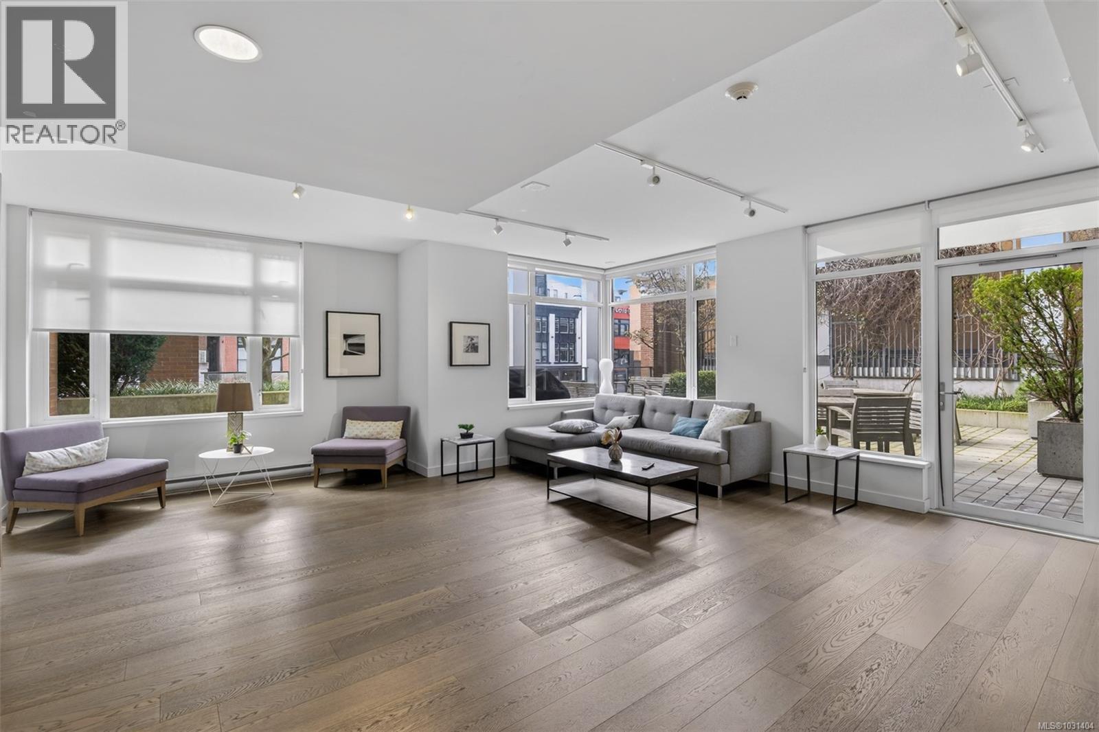 410 728 Yates Street, Victoria