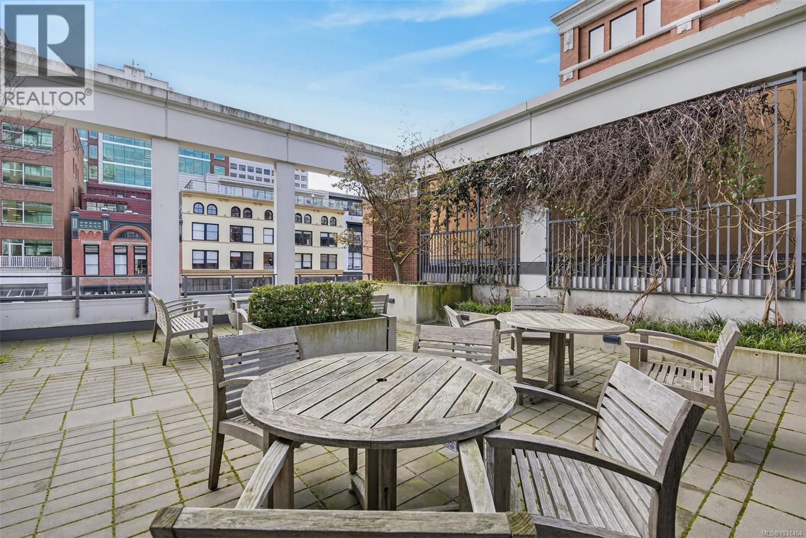 410 728 Yates Street, Victoria