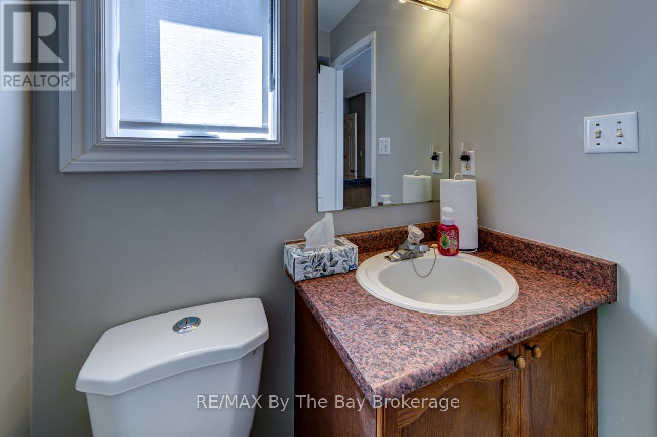 26 TIMBERLAND CRESCENT - 17