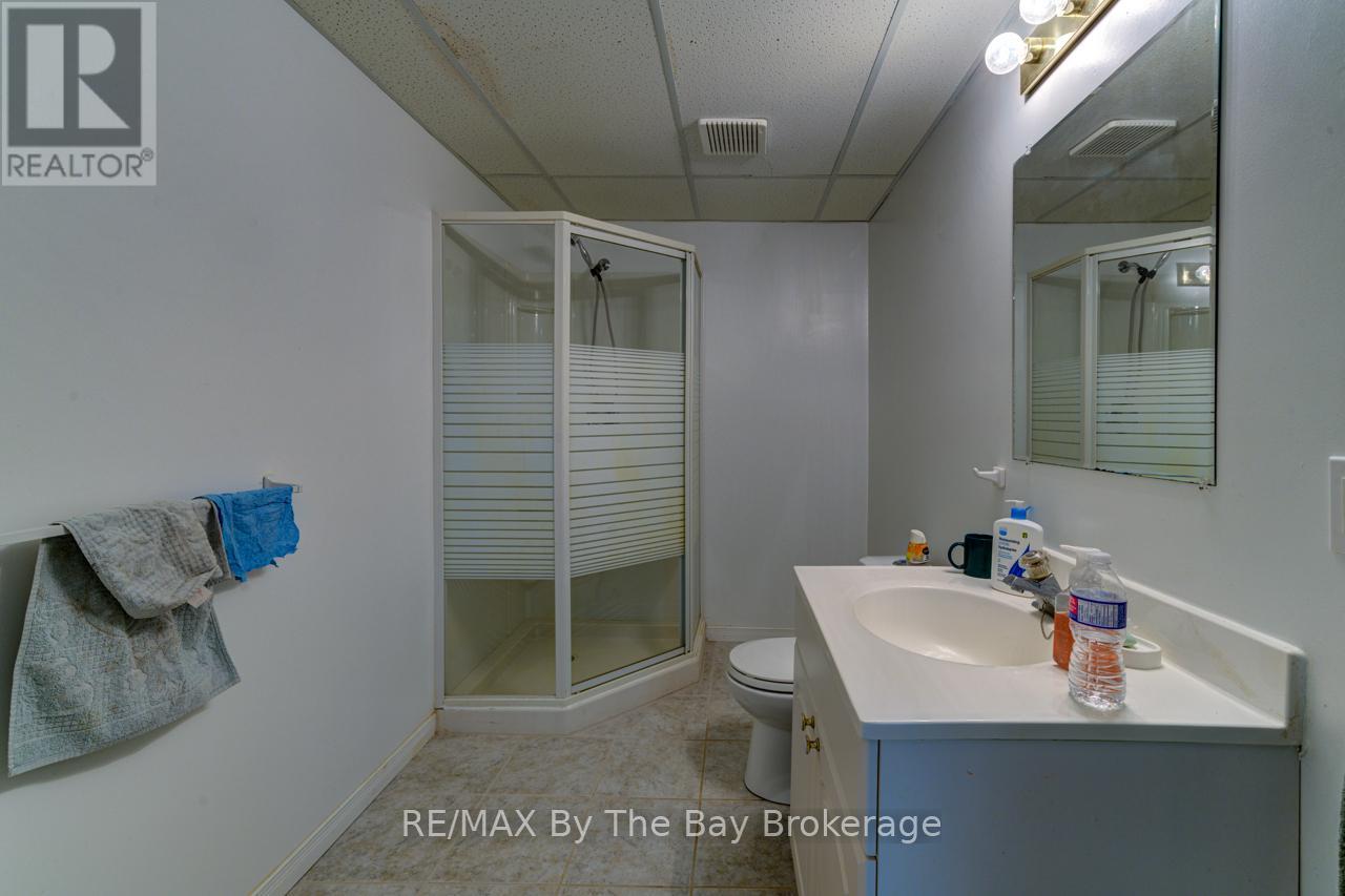 26 TIMBERLAND CRESCENT - 20