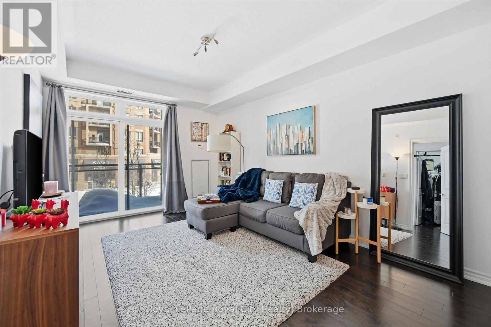 221 - 5317 UPPER MIDDLE ROAD