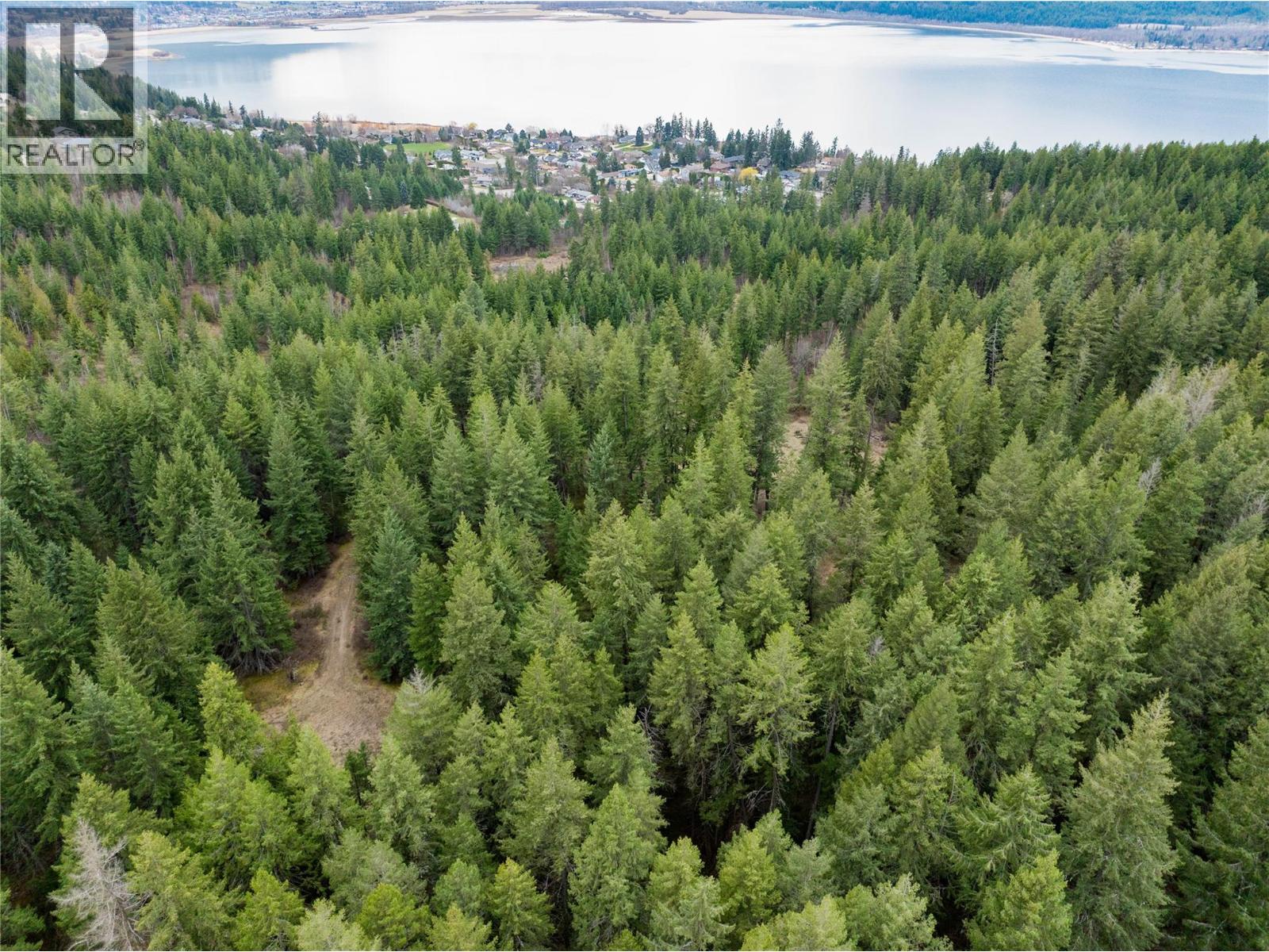 5560 LAKESHORE ROAD NE - 12