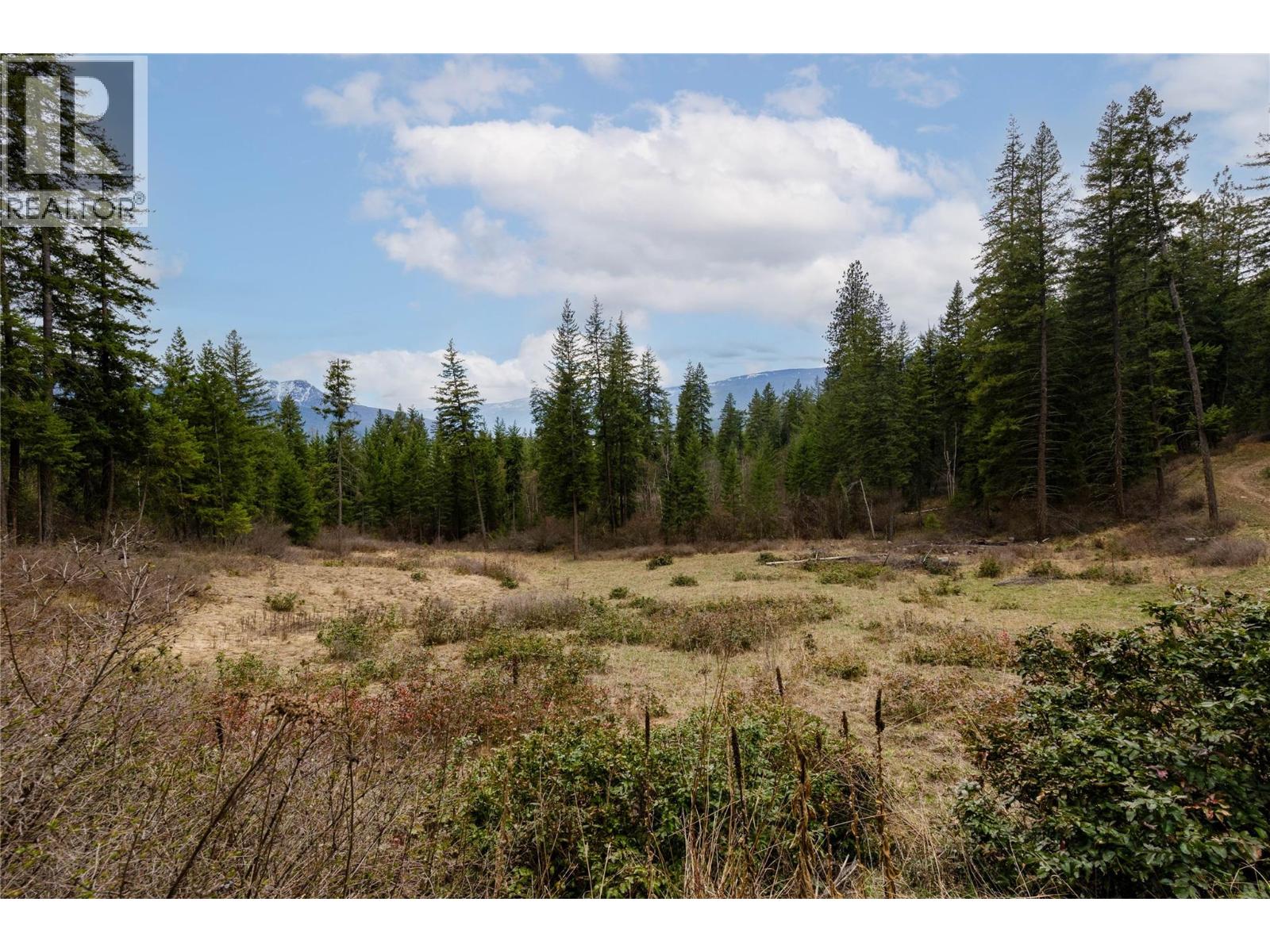 5560 LAKESHORE ROAD NE - Image 3