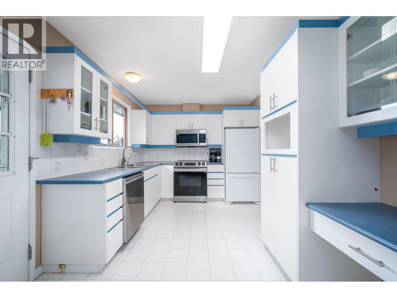  885 Camelia Road, Kelowna