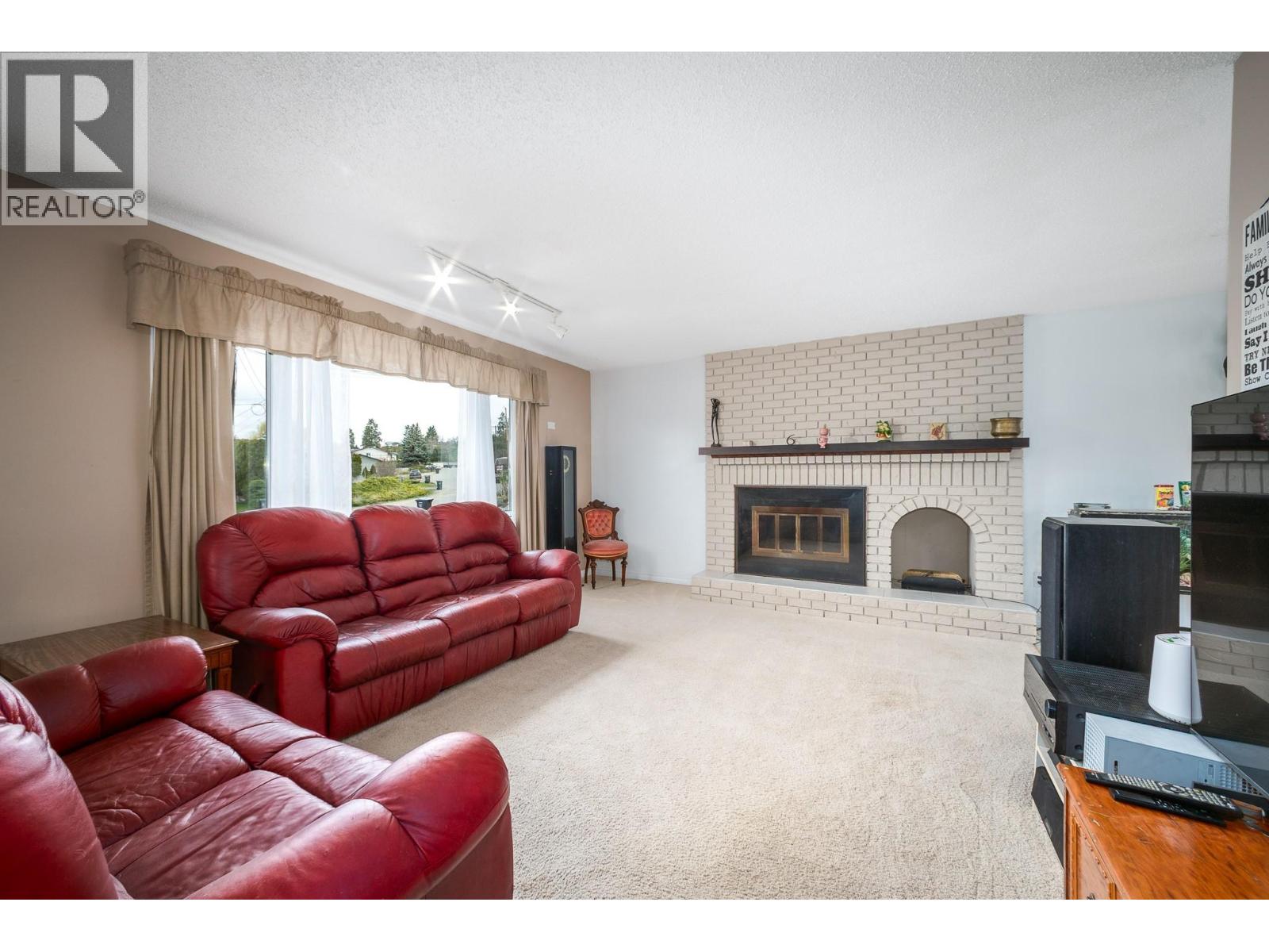  885 Camelia Road, Kelowna