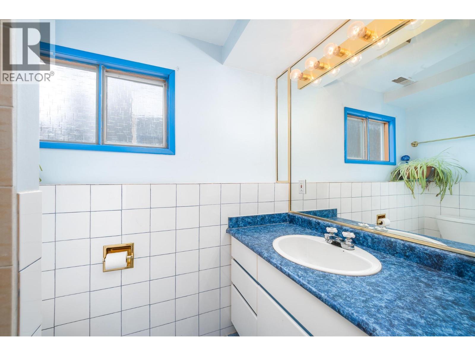  885 Camelia Road, Kelowna