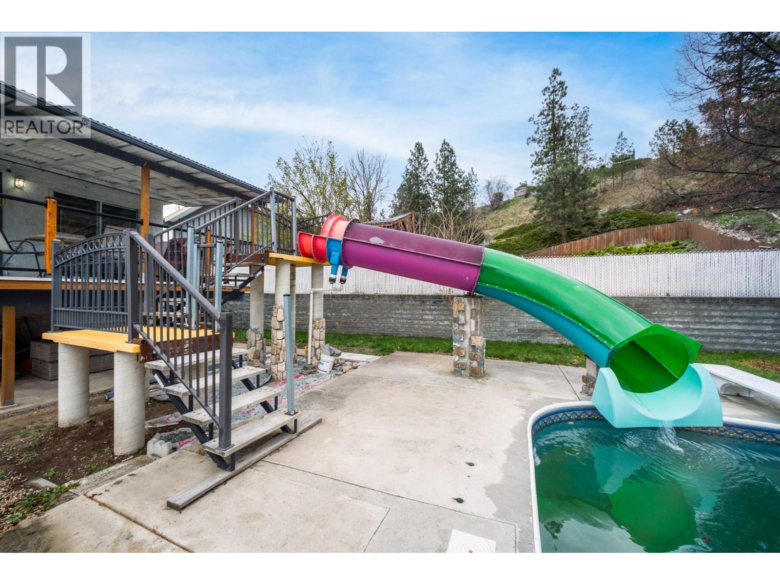  885 Camelia Road, Kelowna