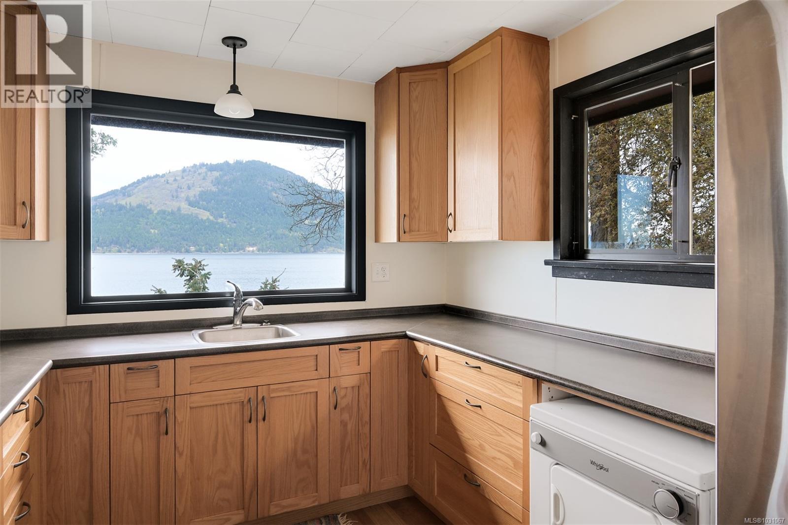 618 LANDS END RD - 18