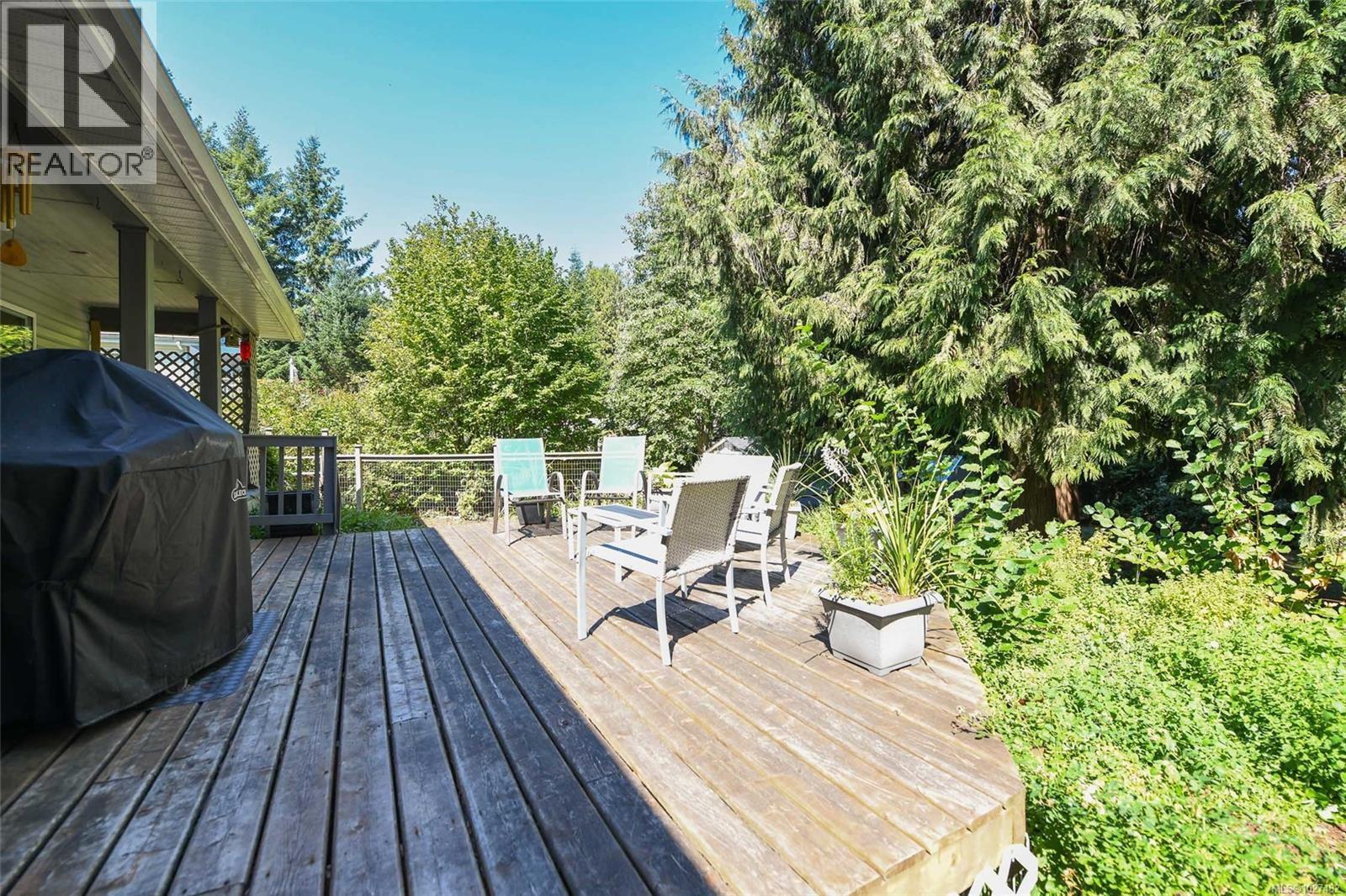 7730 Vivian Way - 39