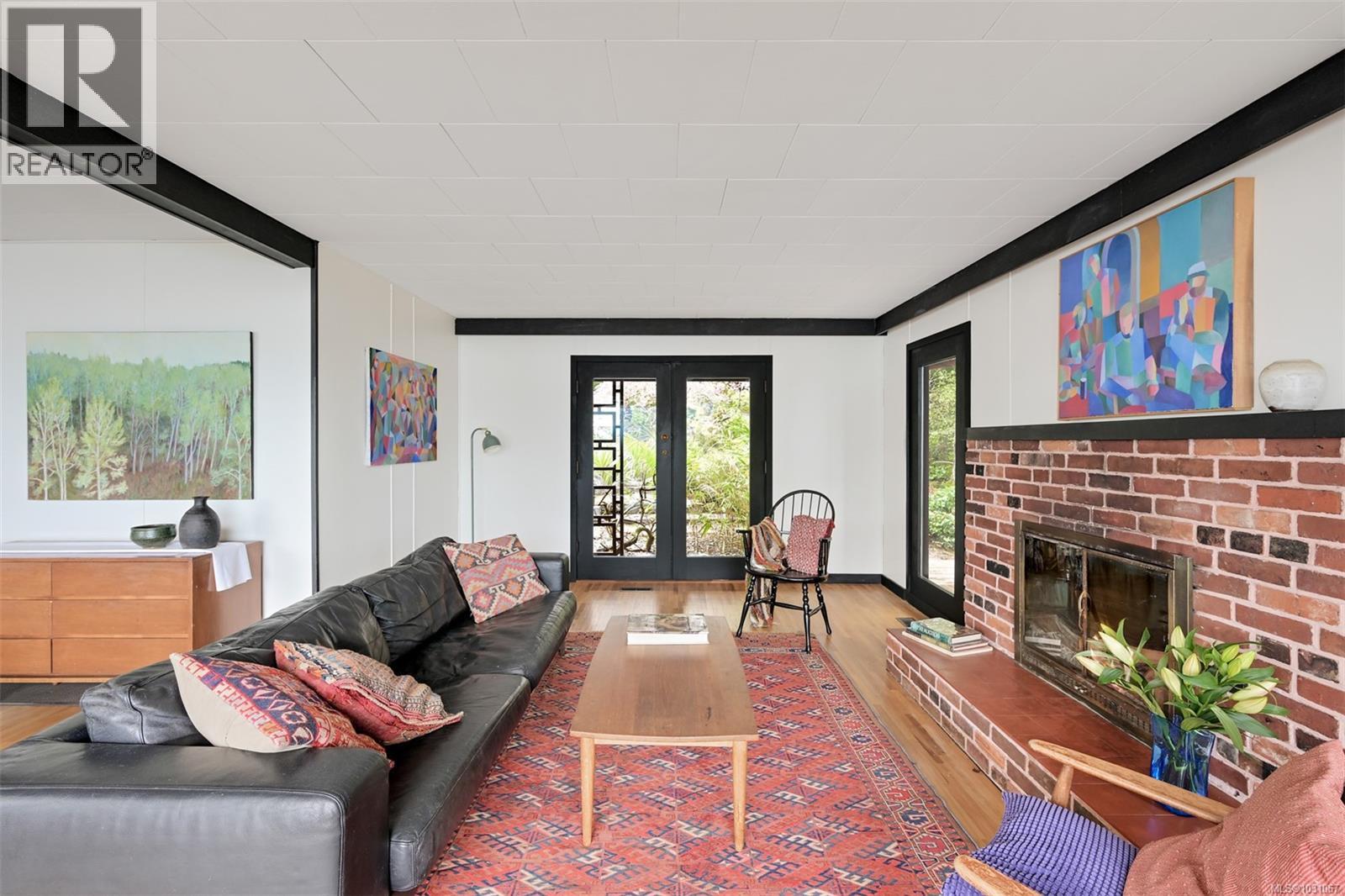 618 LANDS END RD - 9