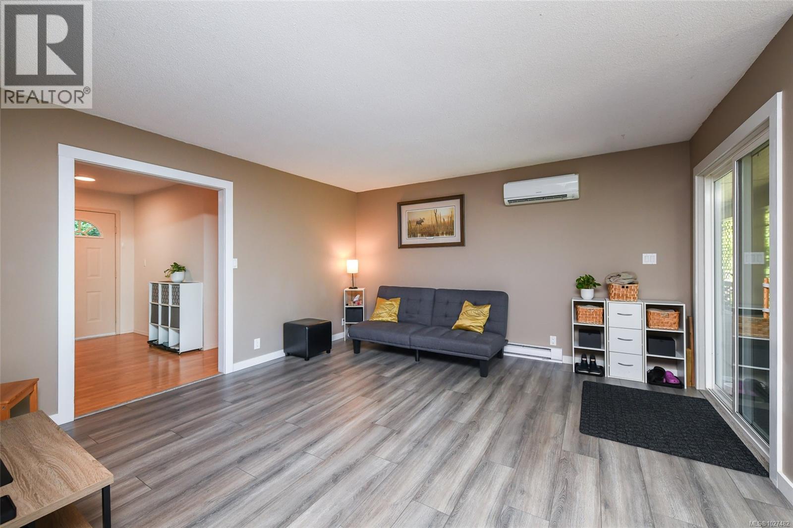 7730 Vivian Way - 13