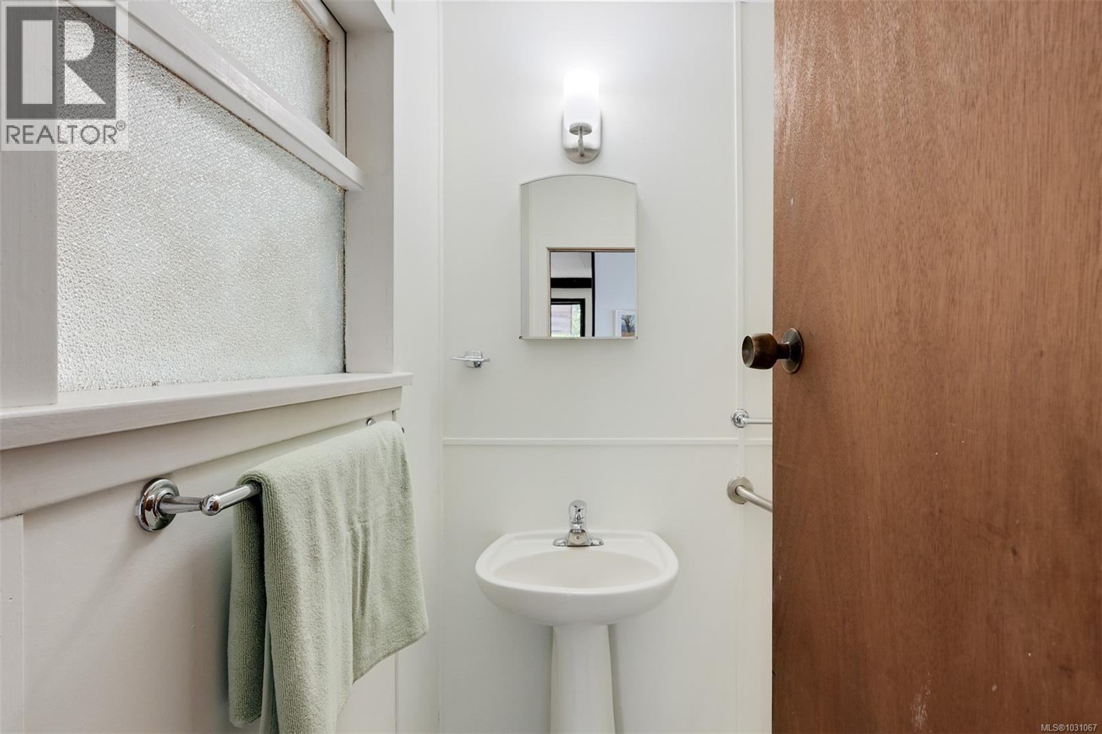 618 LANDS END RD - 23