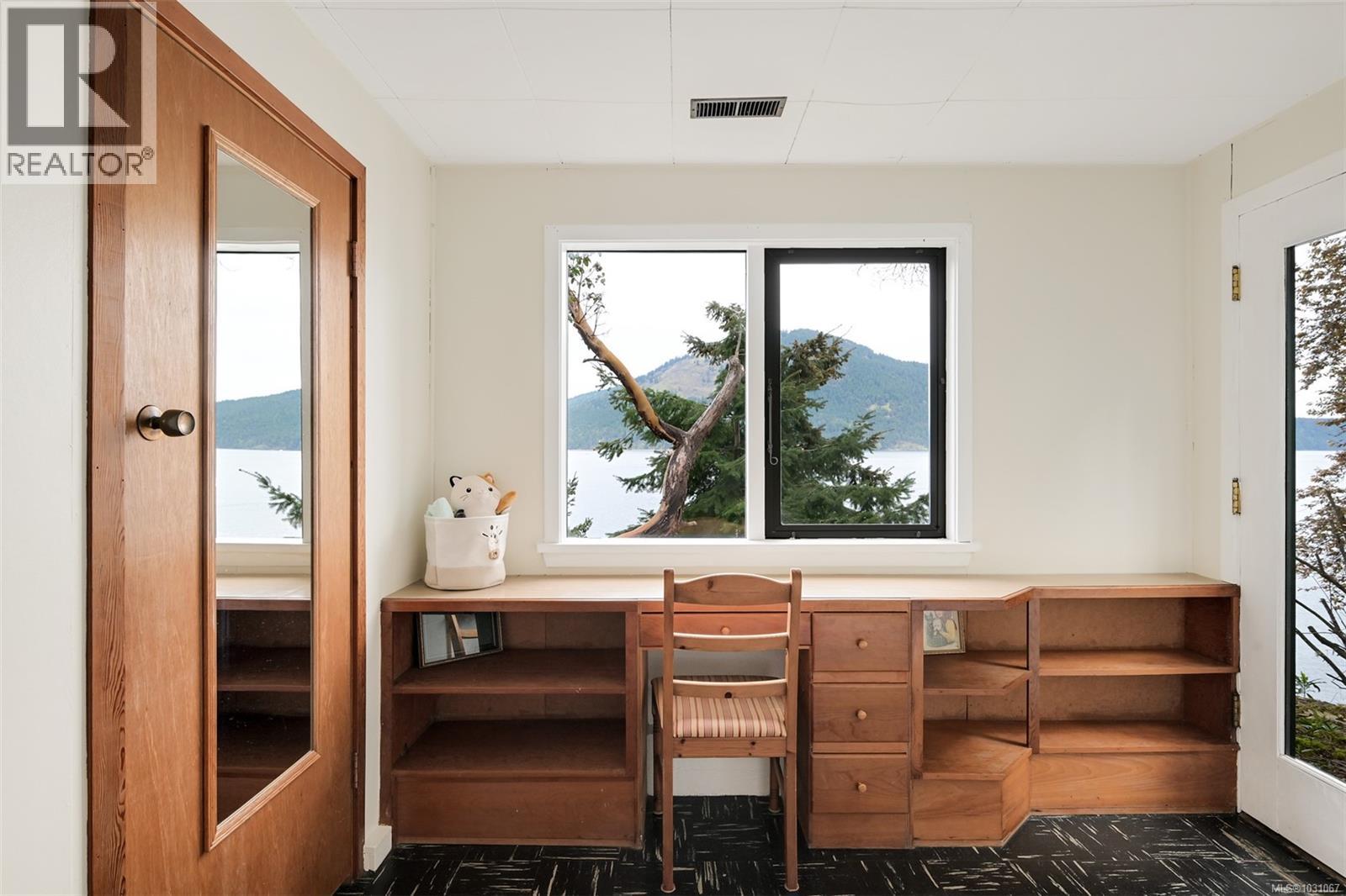 618 LANDS END RD - 28