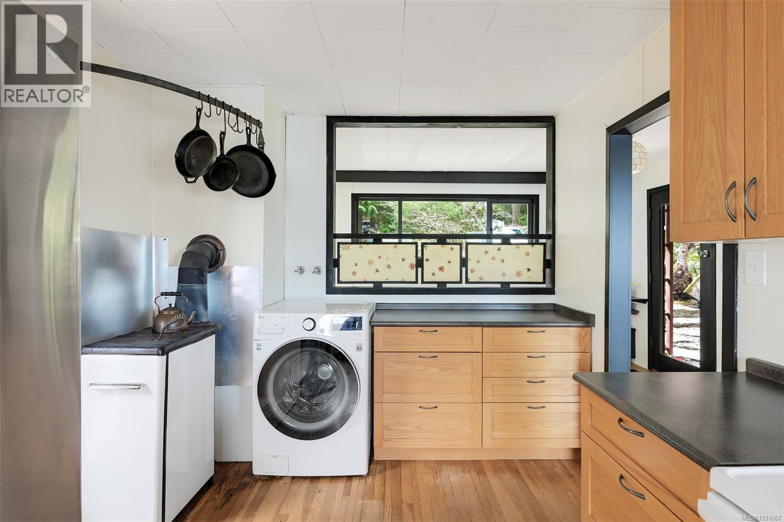 618 LANDS END RD - 21