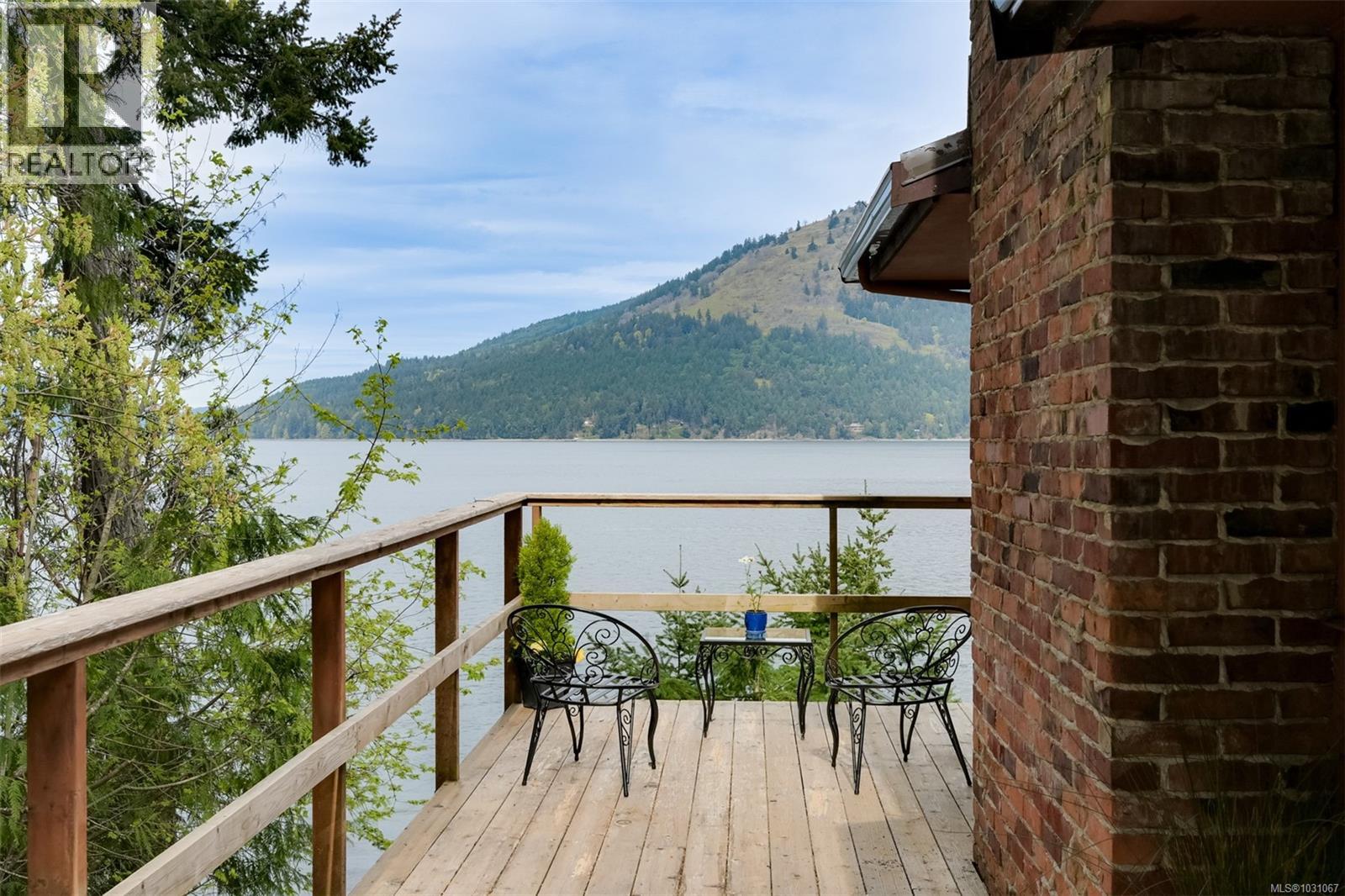 618 LANDS END RD - 43