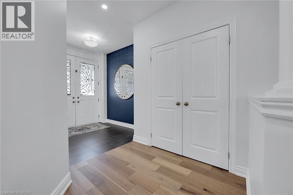 78 CHAUMONT DRIVE - 23