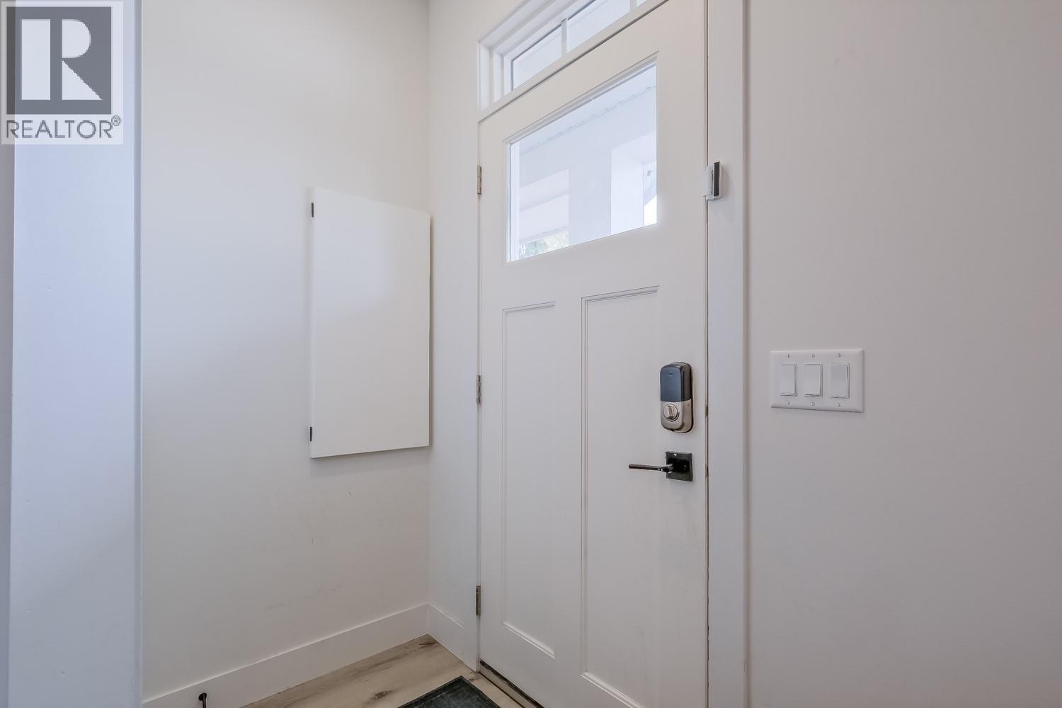  951 Stockwell Avenue, Kelowna