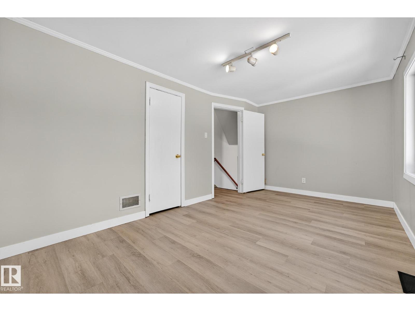 10519 140 ST NW, Edmonton