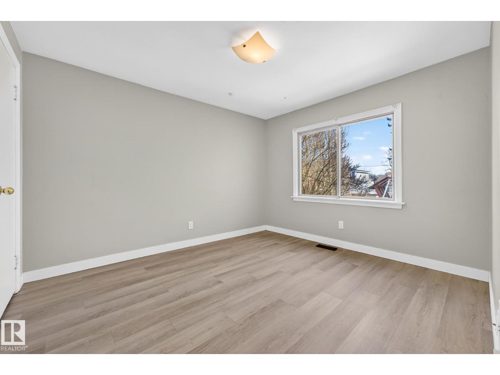 10519 140 ST NW, Edmonton