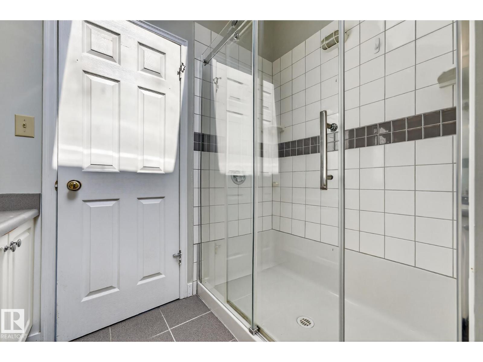 10519 140 ST NW, Edmonton