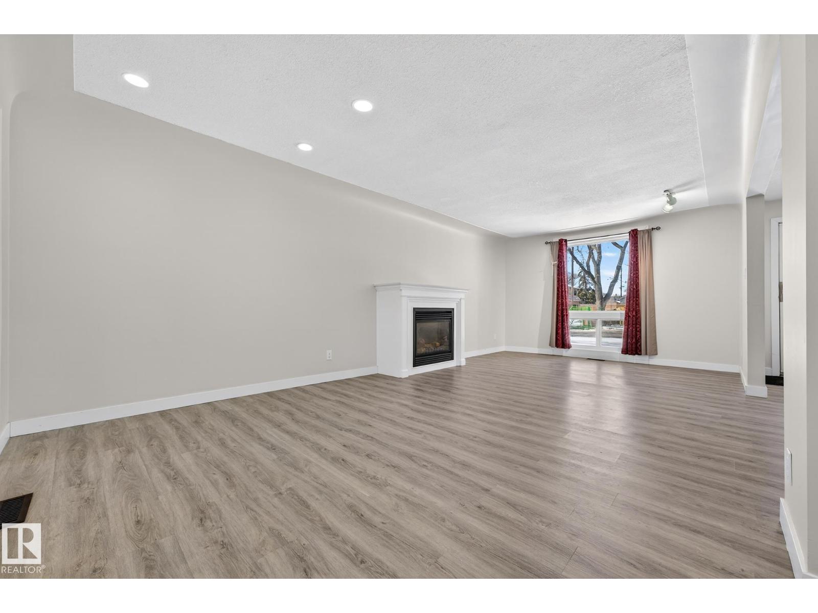 10519 140 ST NW, Edmonton