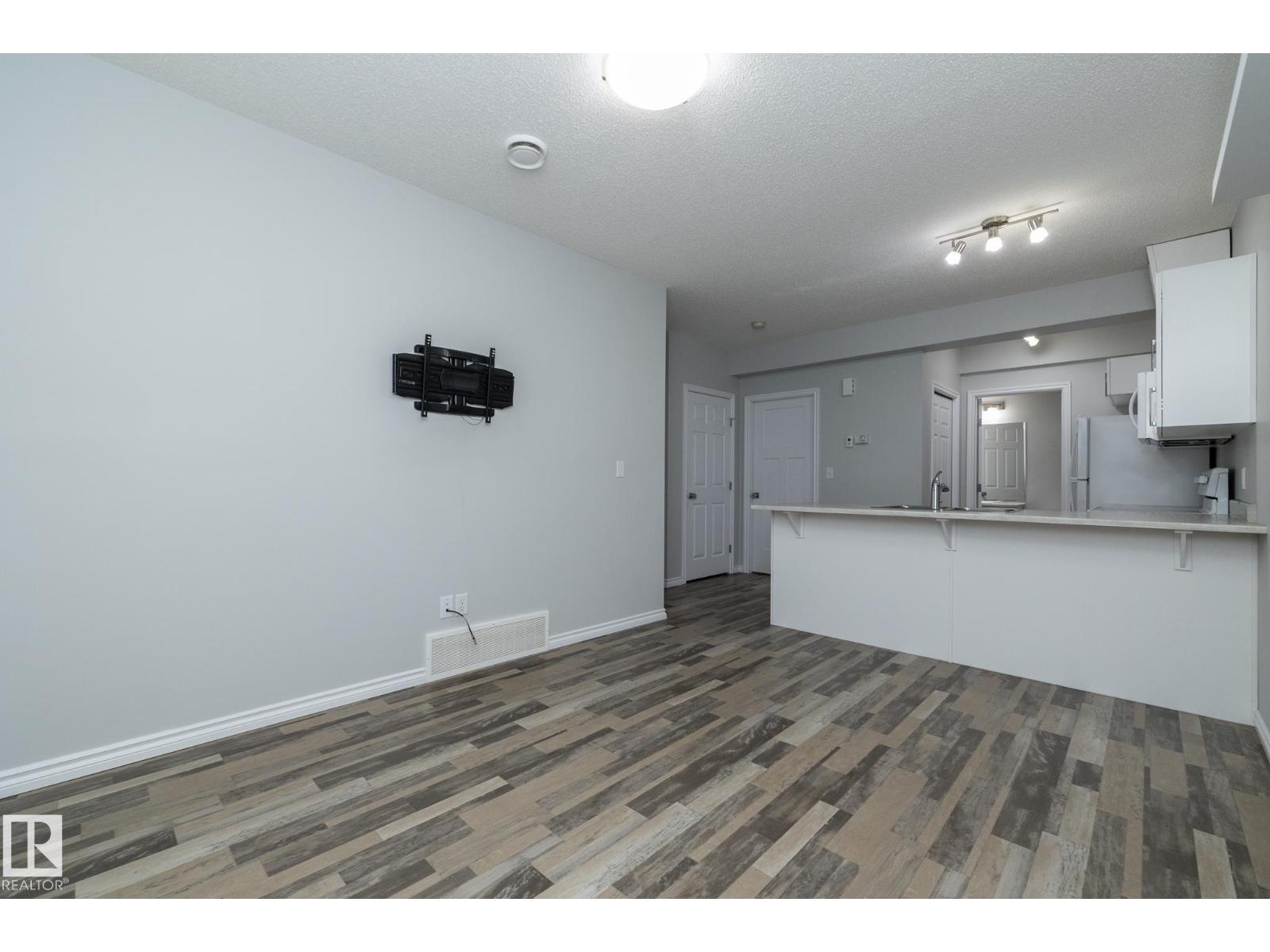 20650 94A AV NW, Edmonton