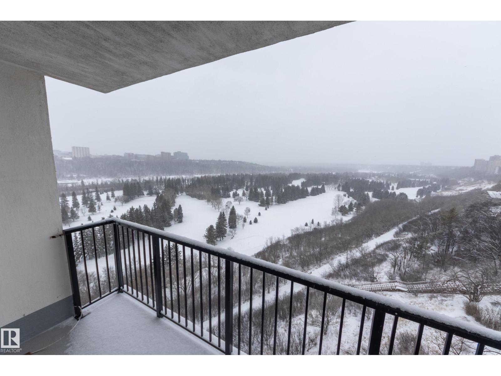 #702 11307 99 AV NW, Edmonton