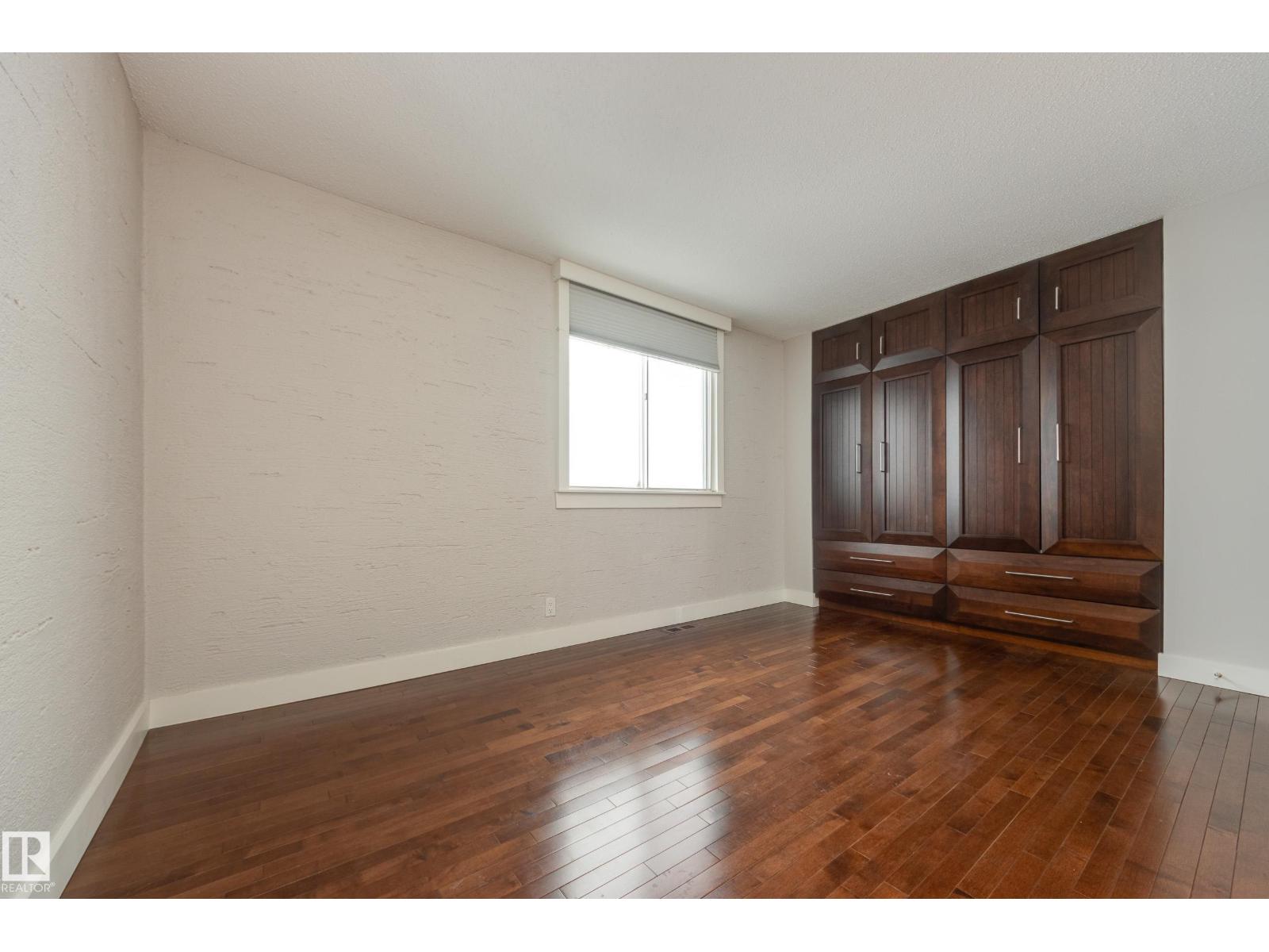 #702 11307 99 AV NW, Edmonton