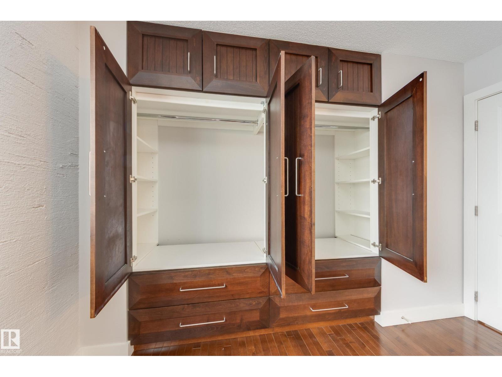 #702 11307 99 AV NW, Edmonton