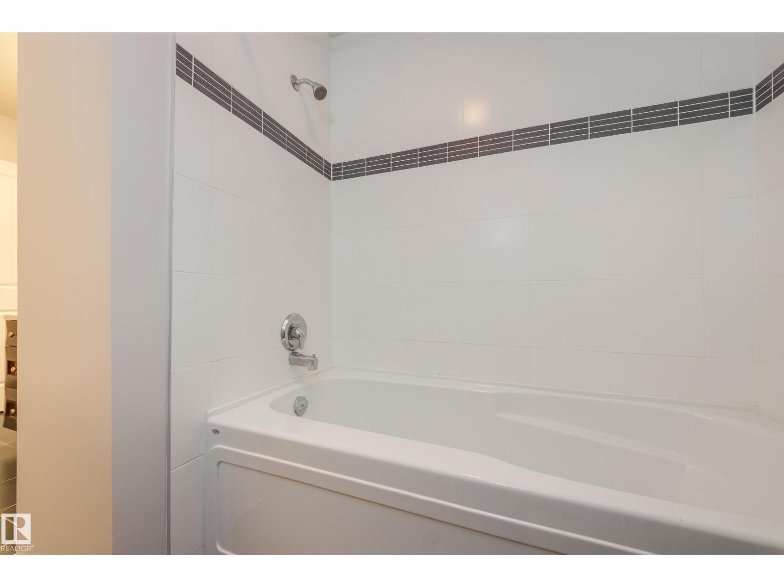 #702 11307 99 AV NW, Edmonton