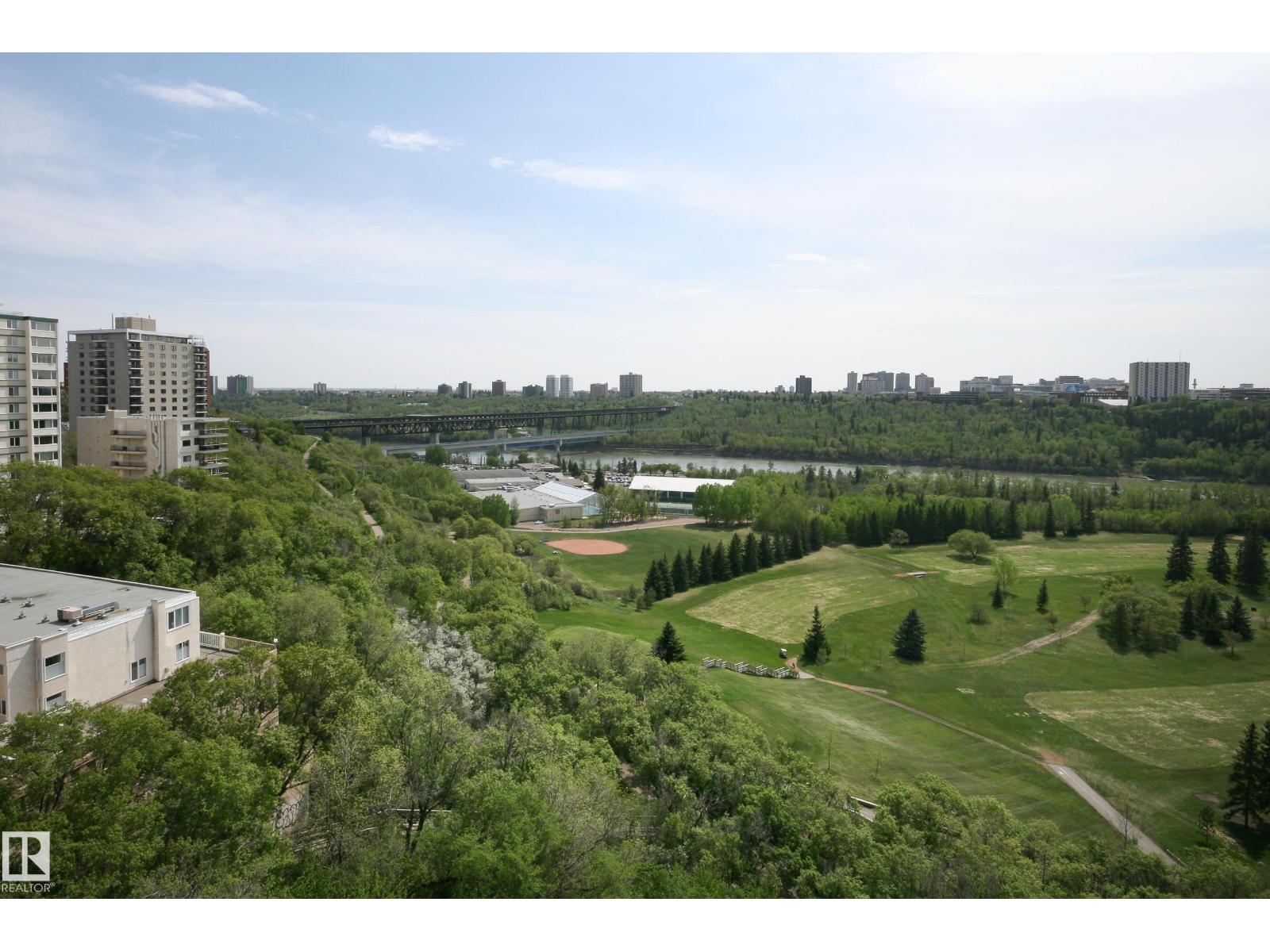 #702 11307 99 AV NW, Edmonton