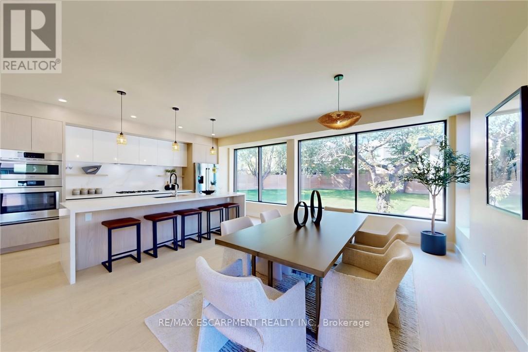 Listing photo of 28 DUNSMORE GARDENS