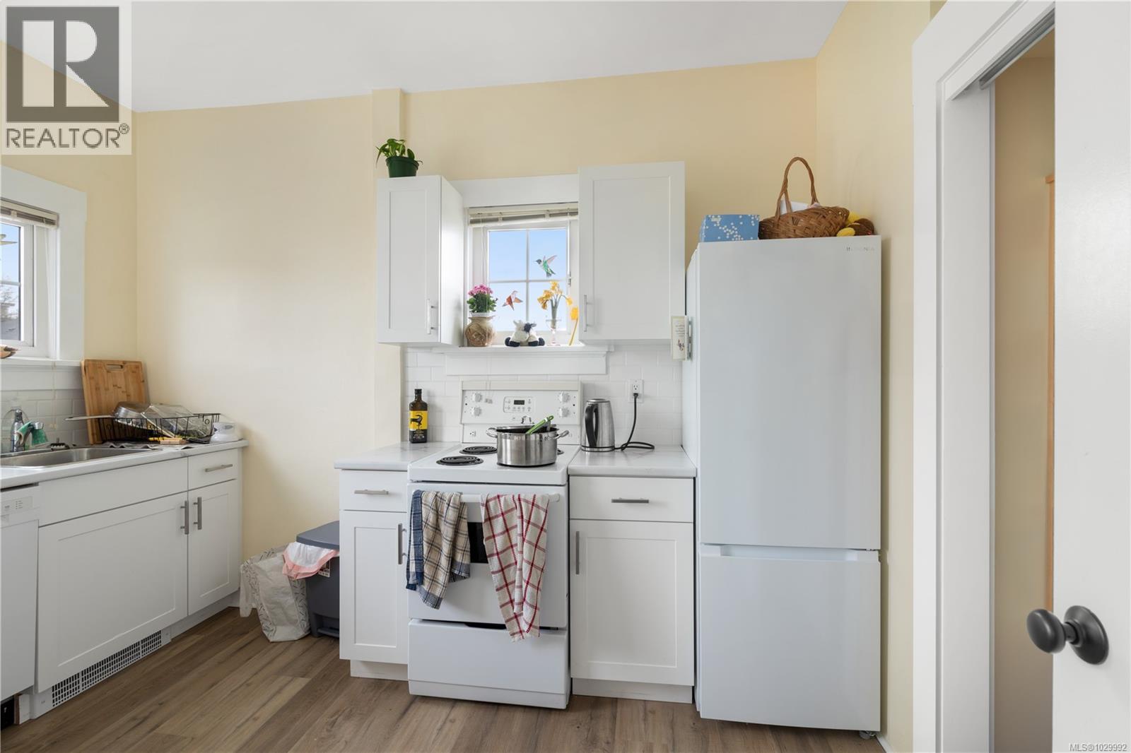 421 Vancouver St - 16