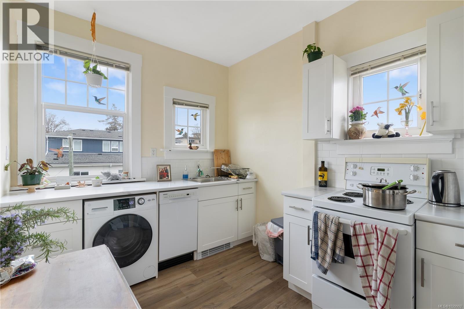 421 Vancouver St - 17