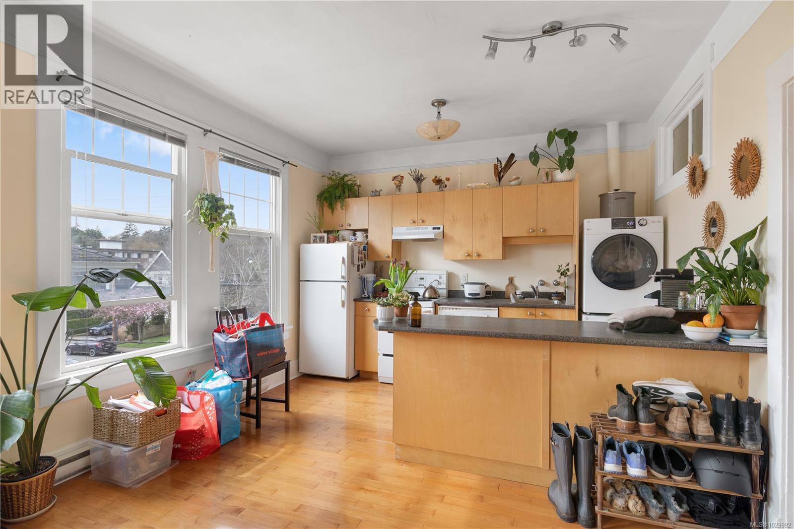 421 Vancouver St - 21