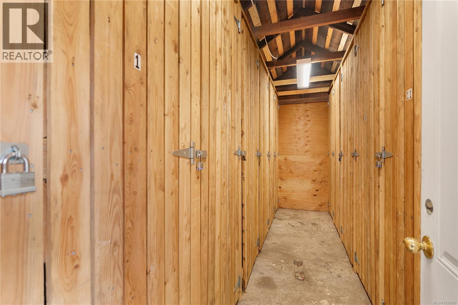 421 Vancouver St - 38