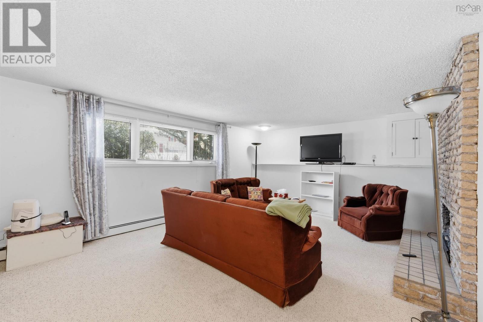 Property 27 of 44 of 35 Somerset Street