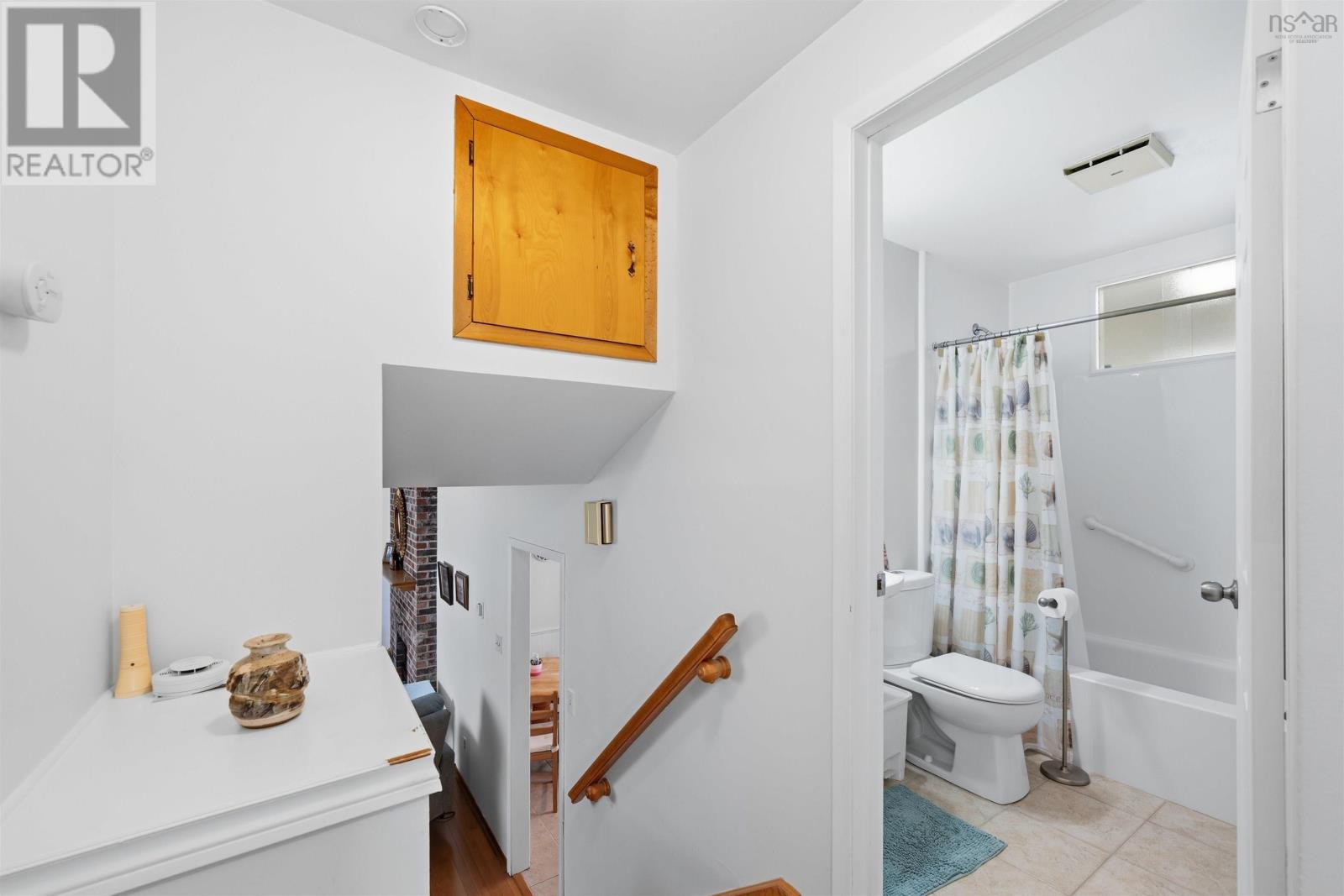 Property 24 of 44 of 35 Somerset Street