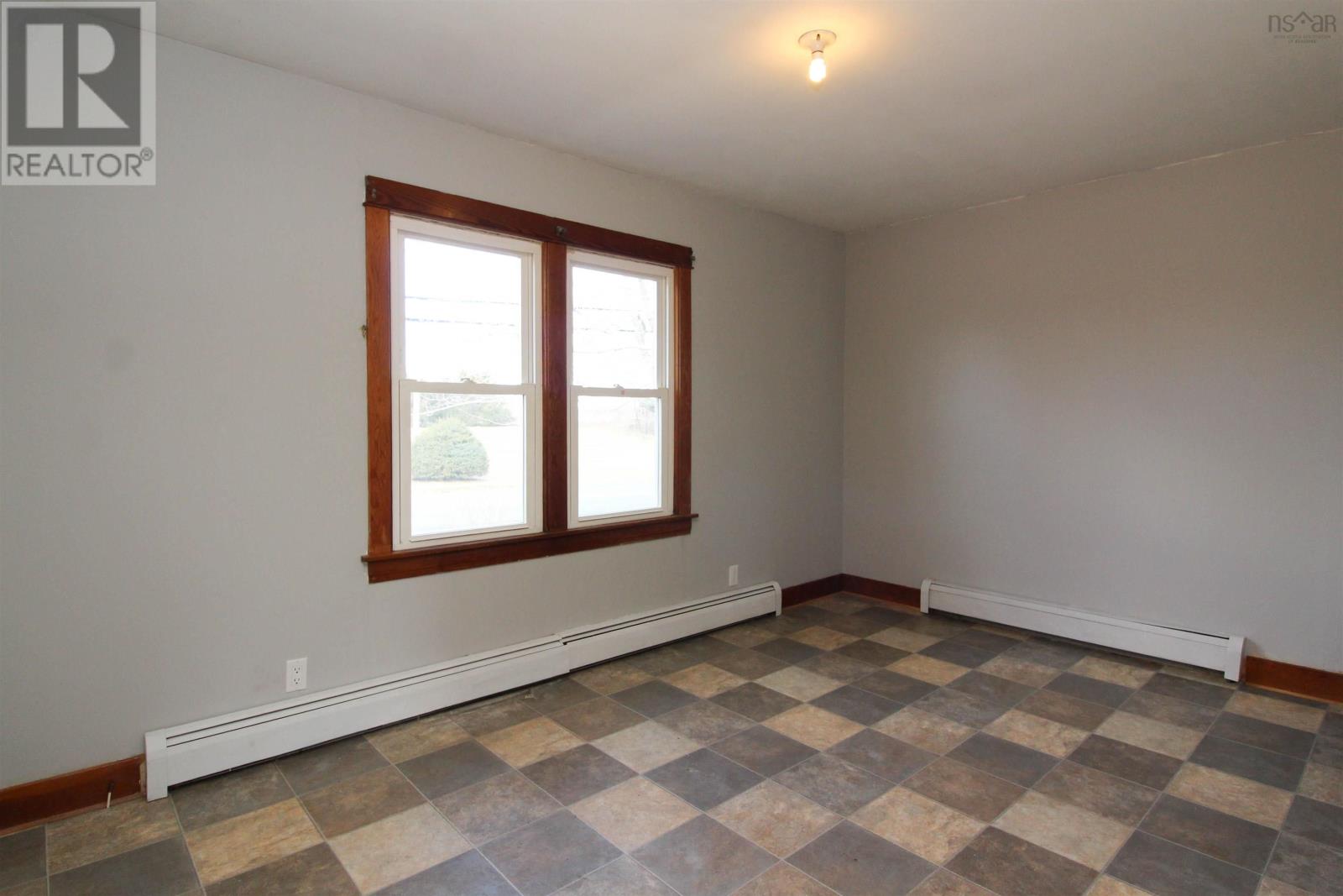 Property 22 of 33 of 23 Kent Road