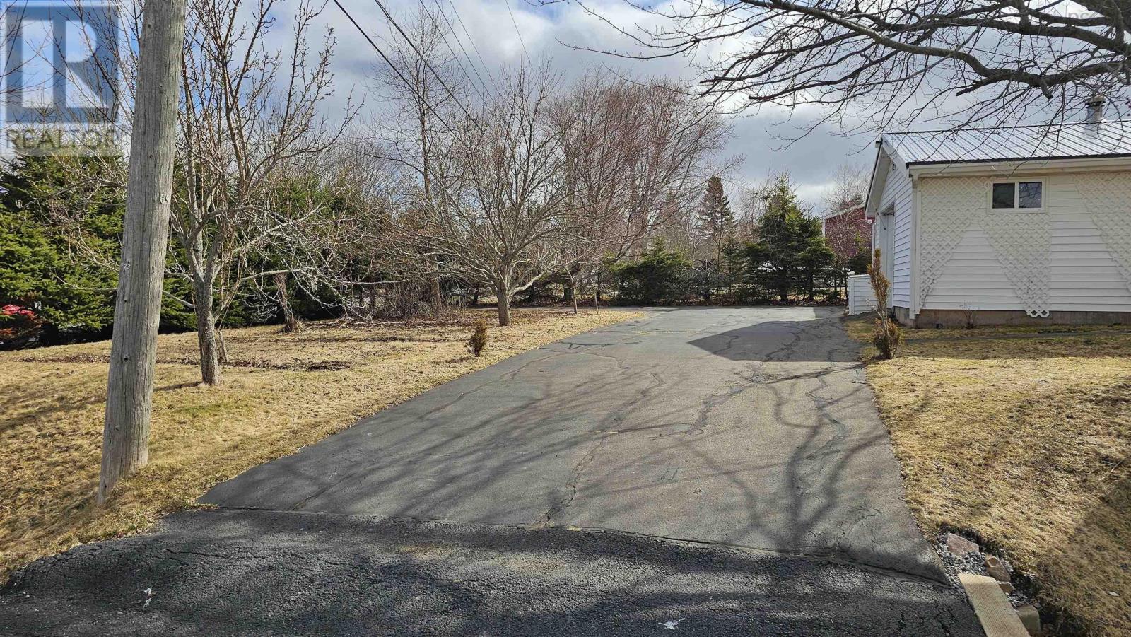 Property 4 of 33 of 23 Kent Road