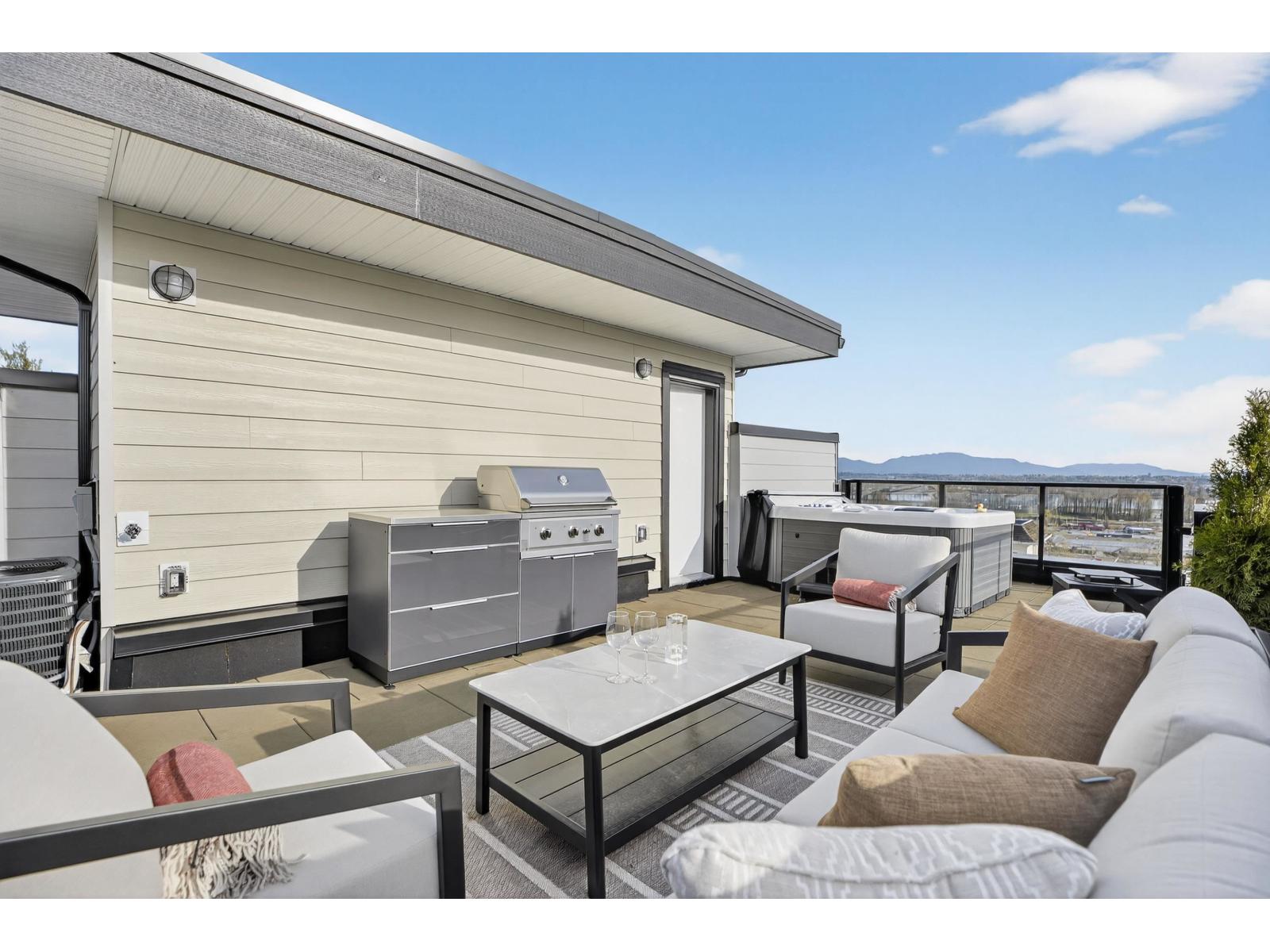 64 7381 PRESTON BOULEVARD, Mission