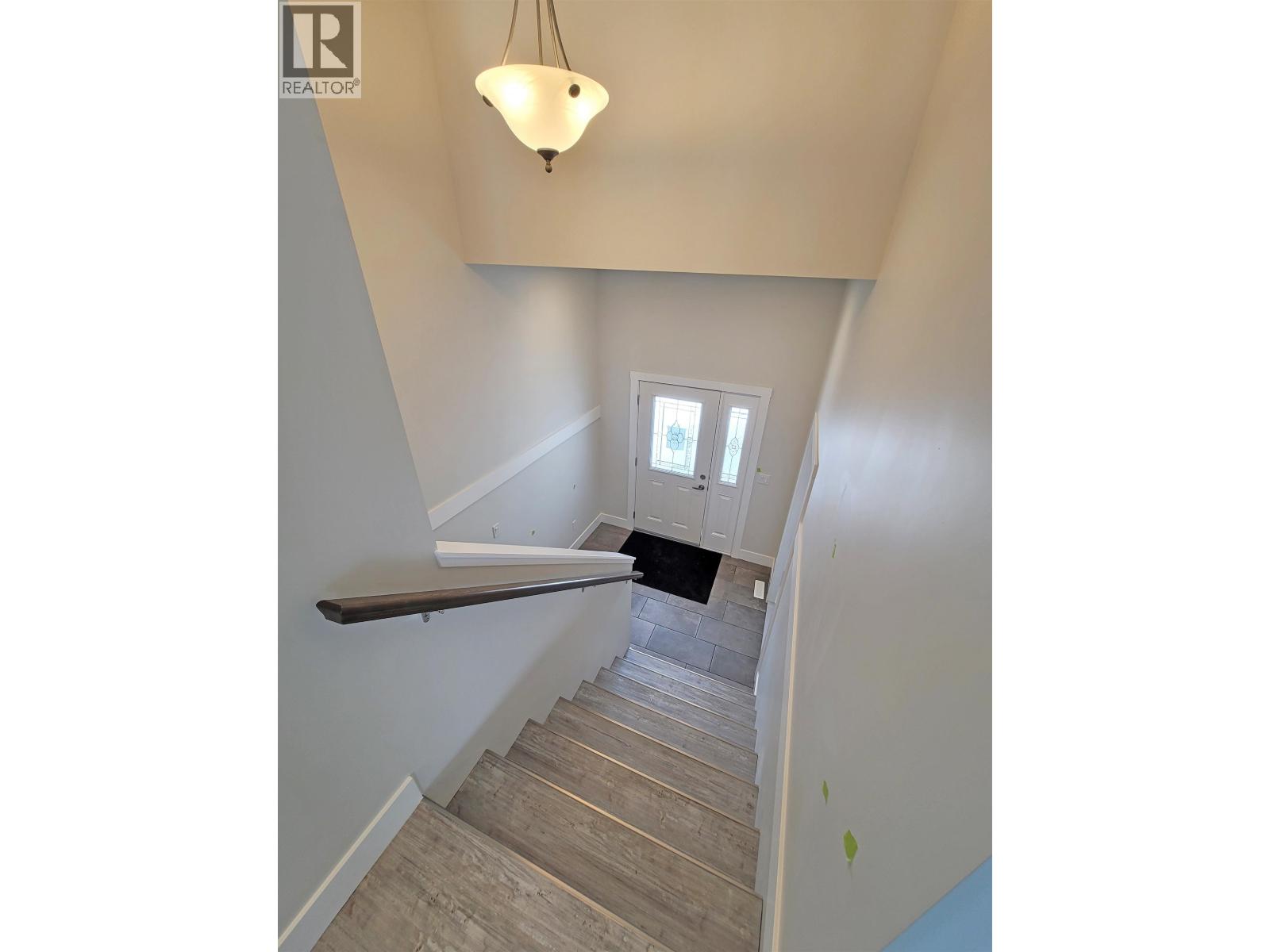 8319 81 STREET - 5