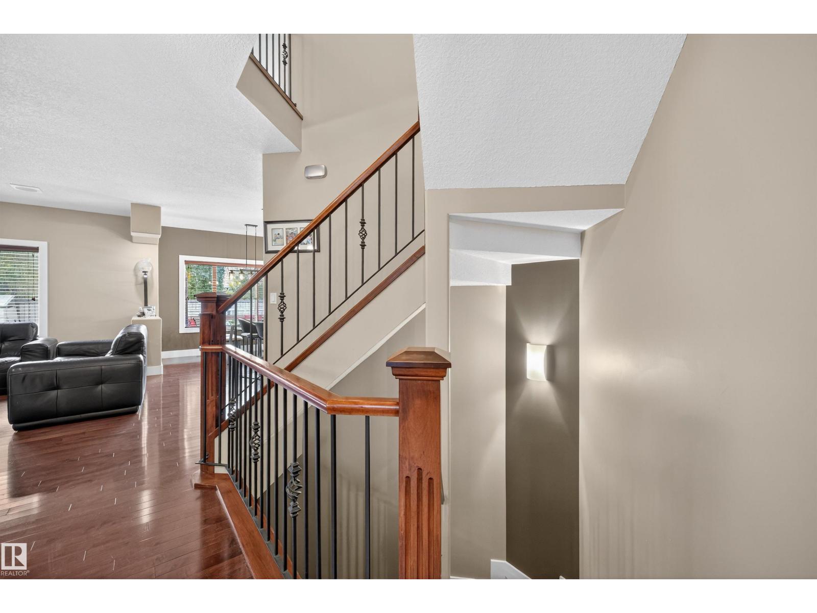 520 STEWART CR SW, Edmonton